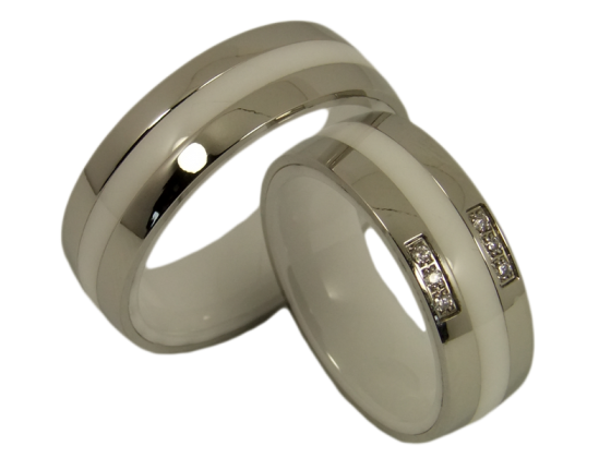 Model Caroline - 2 wedding rings ceramic with stainless steel
