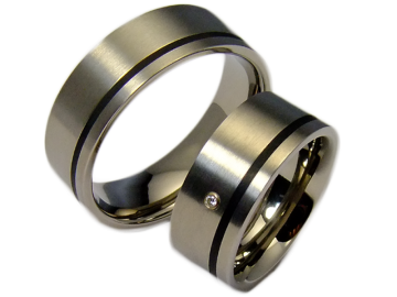 Modell Faith - 2 Eheringe aus Titan