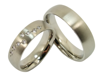 Modell Josephine - 2 Ringe aus Edelstahl