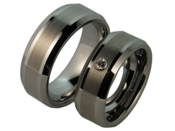 Model Susannah - 2 wedding rings made of tungsten