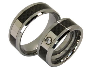 Modell Leander - 2 Hochzeitsringe aus Wolfram mit Carboneinlage