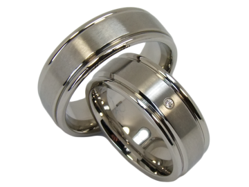 Model Romy - 2 rings made of stainless steel