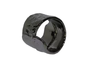 Breiter Ring schwarz mit rauher Struktur 925 Silber