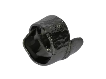 Breiter Ring schwarz mit rauher Struktur 925 Silber