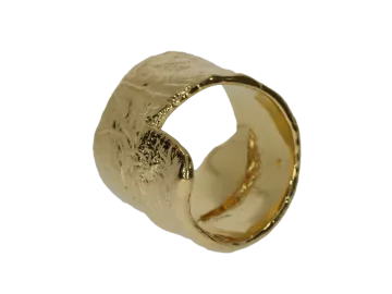 Breiter Ring gelbgolden mit rauher Struktur 925 Silber